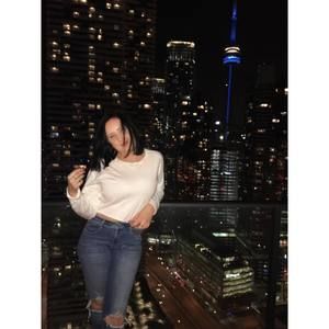 Meet your Posher, Andrea